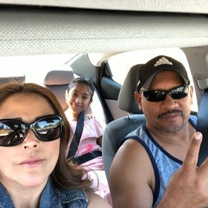 Meet your Posher, Carlos